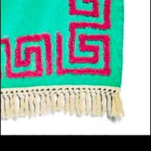 Two’s Company Greek Key Throws
